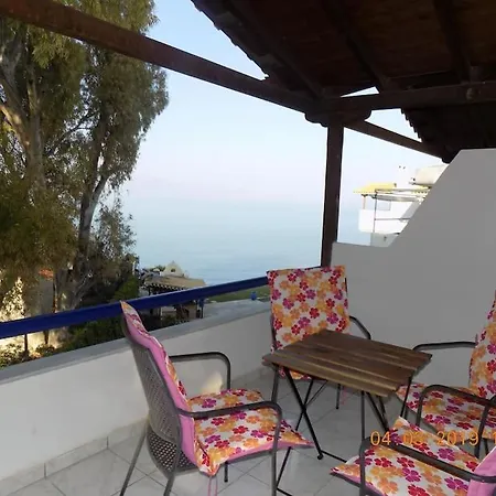 Sykia Seafront Maisonette Near And Mountain *